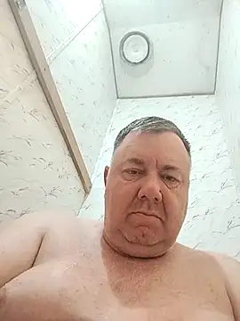 Snapshot of lawndad79 chatting on February 5, 2026, 1:43 am lawndad79 online show from February 5, 2026, 1:43 am