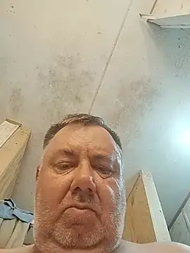 Snapshot of lawndad79 chatting on July 5, 2026, 11:01 pm lawndad79 online show from July 5, 2026, 11:01 pm