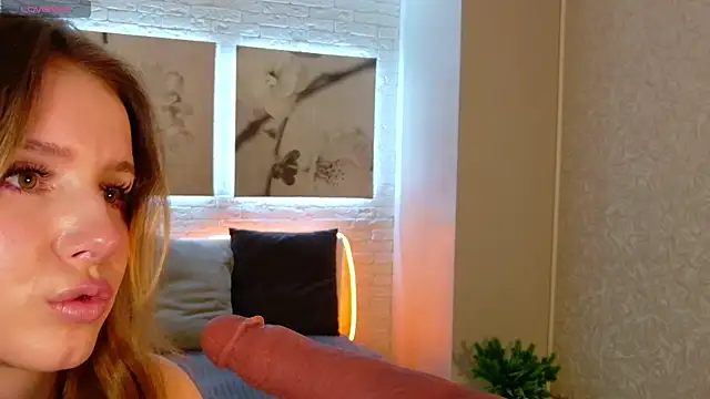 Snapshot of Betty_June chatting on March 31, 2026, 8:31 pm Betty June online show from March 31, 2026, 8:31 pm