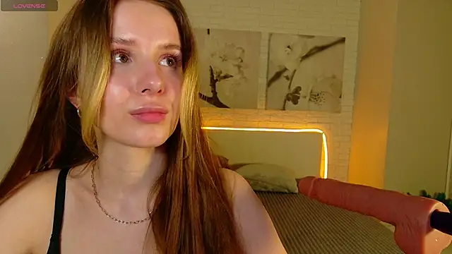 Snapshot of Betty_June chatting on April 24, 2026, 8:22 pm Betty June online show from April 24, 2026, 8:22 pm