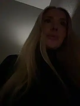 EmaSalis online show from November 16, 2025, 7:30 pm