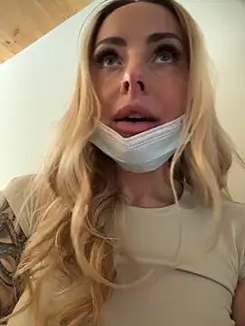 EmaSalis online show from March 27, 2026, 1:22 pm