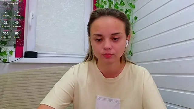 Snapshot of Misss_Vikk chatting on October 17, 2025, 7:00 am Misss Vikk online show from October 17, 2025, 7:00 am