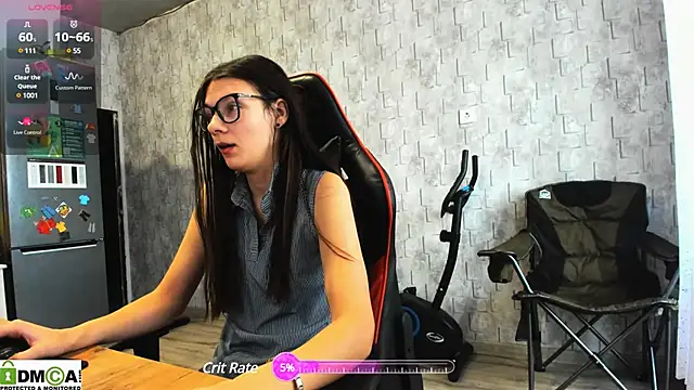 Snapshot of MollyLollipop chatting on December 6, 2024, 6:59 am MollyLollipop online show from December 6, 2024, 6:59 am