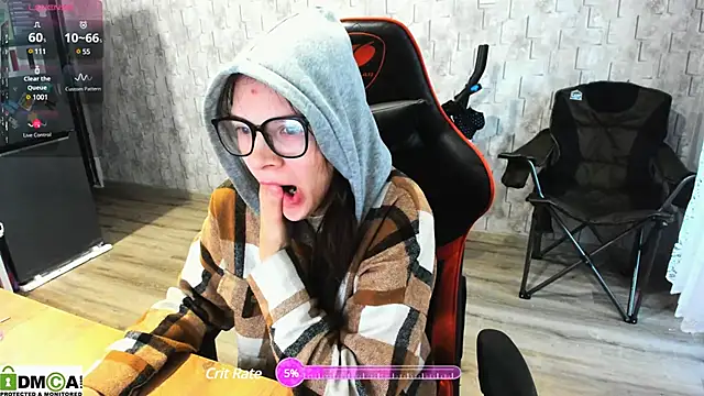 Snapshot of MollyLollipop chatting on December 13, 2024, 3:27 am MollyLollipop online show from December 13, 2024, 3:27 am