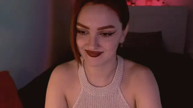 Snapshot of LilyFarey chatting on December 11, 2024, 7:03 pm LilyFarey online show from December 11, 2024, 7:03 pm