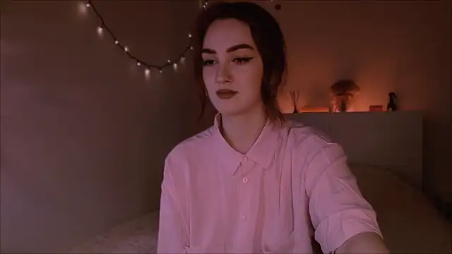 Snapshot of LilyFarey chatting on February 23, 2025, 8:22 pm LilyFarey online show from February 23, 2025, 8:22 pm