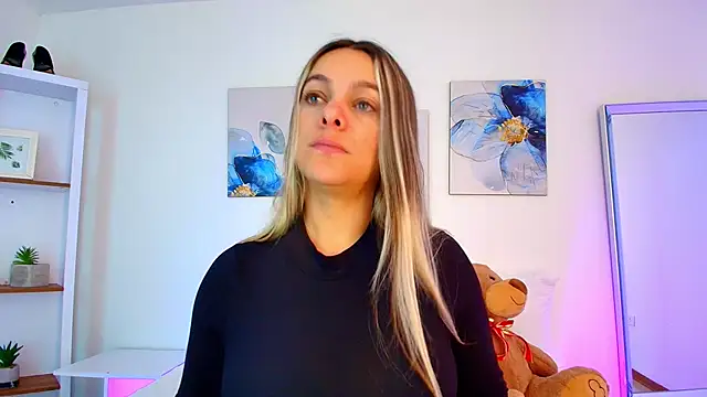 Isabella Harley online show from April 8, 2026, 1:55 pm