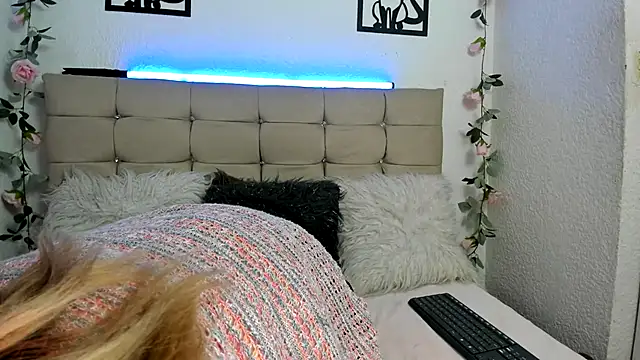 yayita mature online show from September 27, 2025, 1:27 pm