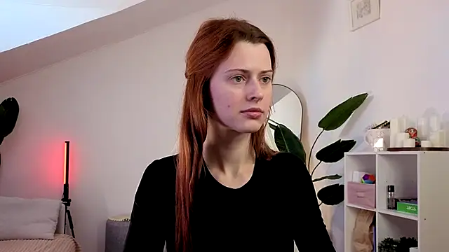 Snapshot of doll_lesli chatting on September 12, 2025, 6:24 am doll lesli online show from September 12, 2025, 6:24 am