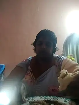 Snapshot of SusanaEshwar chatting on January 9, 2025, 1:13 pm SusanaEshwar online show from January 9, 2025, 1:13 pm