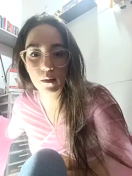 Snapshot of levana1 chatting on January 4, 2025, 6:19 am levana1 online show from January 4, 2025, 6:19 am