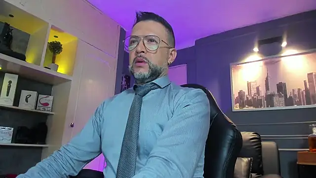 MrFrank tattoo online show from February 20, 2026, 11:22 am