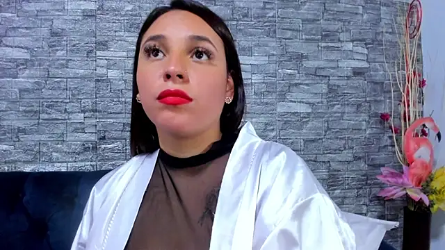 Snapshot of LizzRouse chatting on February 4, 2025, 2:49 am LizzRouse online show from February 4, 2025, 2:49 am