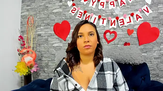 Snapshot of LizzRouse chatting on February 12, 2025, 9:54 pm LizzRouse online show from February 12, 2025, 9:54 pm