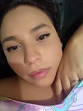 LizzRouse online show from November 27, 2025, 1:35 pm