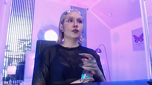 Snapshot of Jessie_williams chatting on January 6, 2026, 6:33 pm Jessie williams online show from January 6, 2026, 6:33 pm