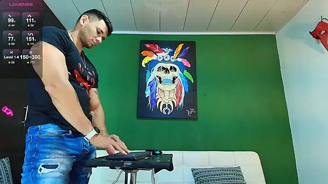 Snapshot of GendersonFit chatting on October 24, 2025, 9:44 pm GendersonFit online show from October 24, 2025, 9:44 pm