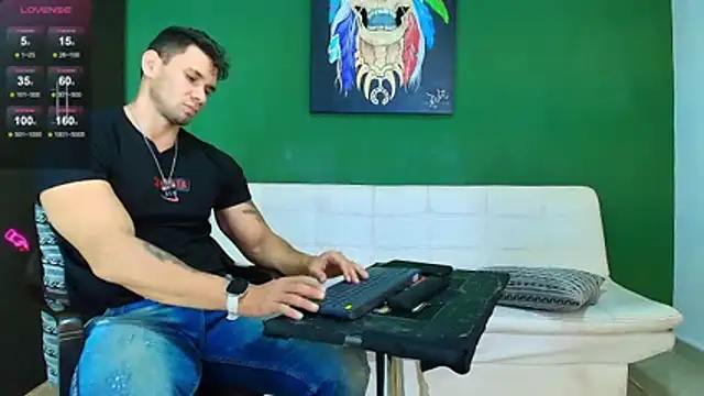 Snapshot of GendersonFit chatting on November 3, 2025, 9:16 pm GendersonFit online show from November 3, 2025, 9:16 pm