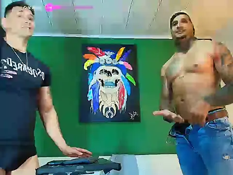 Snapshot of GendersonFit chatting on November 5, 2025, 9:48 pm GendersonFit online show from November 5, 2025, 9:48 pm