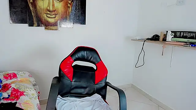 Snapshot of little_tsgirl_ chatting on February 7, 2026, 1:26 pm little tsgirl online show from February 7, 2026, 1:26 pm