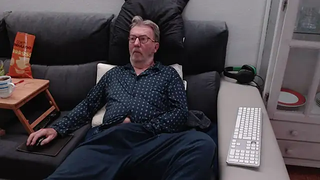 Nudelschwanz online show from March 9, 2025, 4:16 am