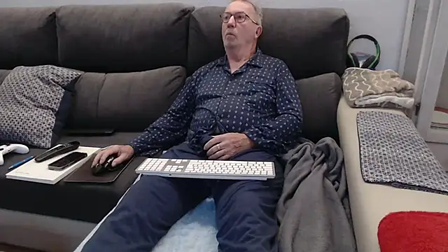 Nudelschwanz online show from February 12, 2026, 7:14 am