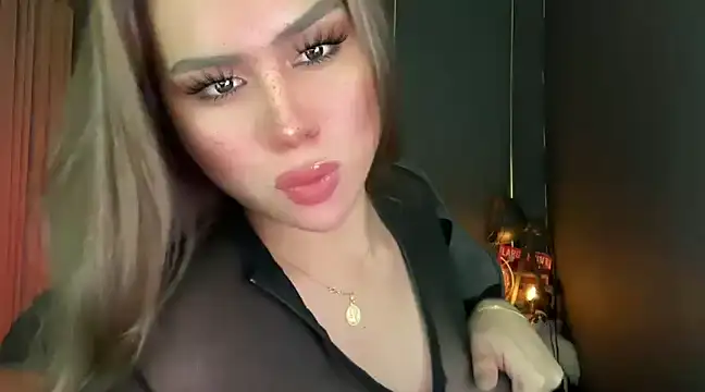 Snapshot of Mistress_supreme chatting on January 8, 2025, 2:46 am Mistress supreme online show from January 8, 2025, 2:46 am