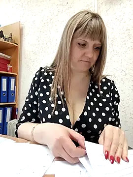 Snapshot of Office_Albertina chatting on March 18, 2025, 1:10 am Office Albertina online show from March 18, 2025, 1:10 am