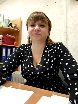 Snapshot of Office_Albertina chatting on November 20, 2025, 10:09 pm Office Albertina online show from November 20, 2025, 10:09 pm