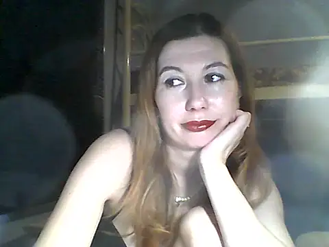 Snapshot of Olesja chatting on February 10, 2026, 7:51 pm Olesja online show from February 10, 2026, 7:51 pm