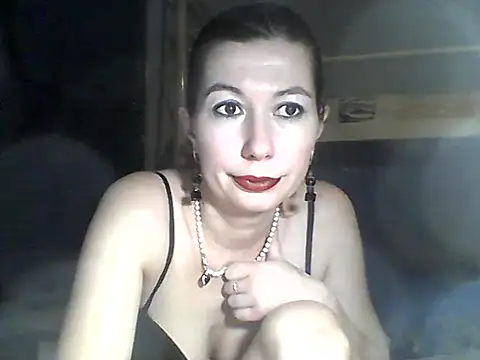 Snapshot of Olesja chatting on February 13, 2026, 7:43 pm Olesja online show from February 13, 2026, 7:43 pm