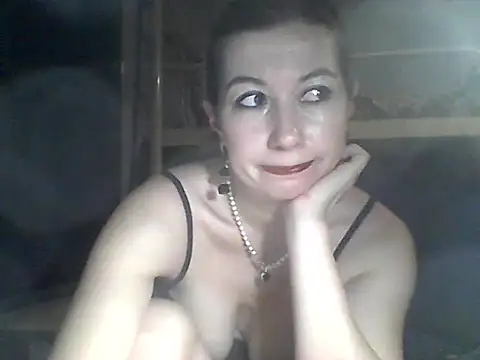 Snapshot of Olesja chatting on February 24, 2026, 7:56 pm Olesja online show from February 24, 2026, 7:56 pm