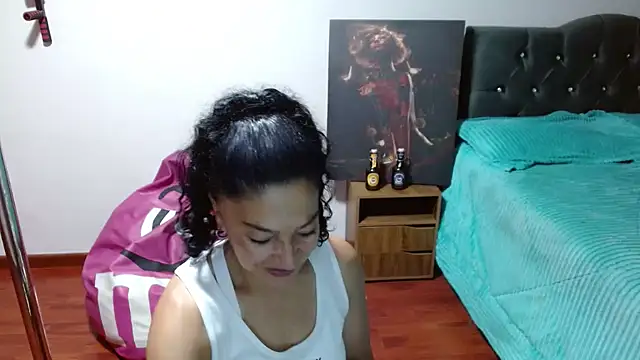 Snapshot of Anitta_muscle chatting on November 20, 2025, 10:42 pm Anitta muscle online show from November 20, 2025, 10:42 pm