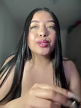 Snapshot of cami_ortiz__ chatting on January 17, 2025, 5:21 am cami ortiz online show from January 17, 2025, 5:21 am