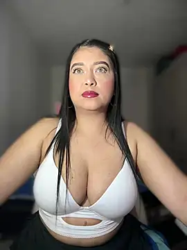 Snapshot of cami_ortiz__ chatting on January 19, 2025, 5:58 am cami ortiz online show from January 19, 2025, 5:58 am