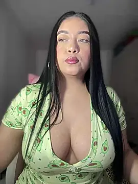 Snapshot of cami_ortiz__ chatting on February 7, 2025, 3:12 am cami ortiz online show from February 7, 2025, 3:12 am