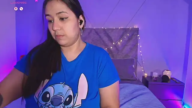 emmajohnss online show from March 23, 2025, 8:04 am