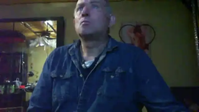 jeanlulu online show from November 3, 2025, 8:32 pm