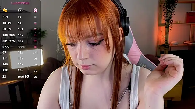 Snapshot of Sofy_Benson chatting on February 22, 2026, 1:31 pm Sofy Benson online show from February 22, 2026, 1:31 pm