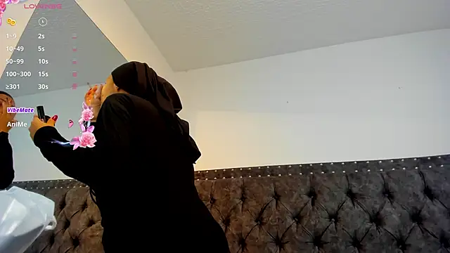 Snapshot of Dounia_nagi chatting on December 17, 2024, 4:00 pm Dounia nagi online show from December 17, 2024, 4:00 pm