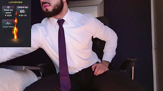 Snapshot of MarkWalker__ chatting on November 2, 2025, 10:17 am MarkWalker online show from November 2, 2025, 10:17 am