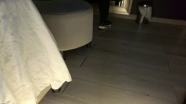 Snapshot of MarkWalker__ chatting on November 25, 2025, 10:48 am MarkWalker online show from November 25, 2025, 10:48 am