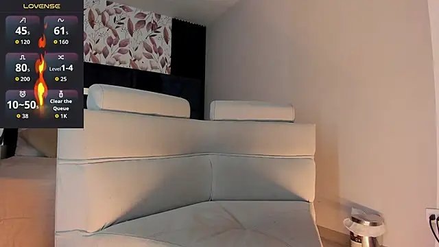 Snapshot of MarkWalker__ chatting on December 14, 2025, 9:58 am MarkWalker online show from December 14, 2025, 9:58 am