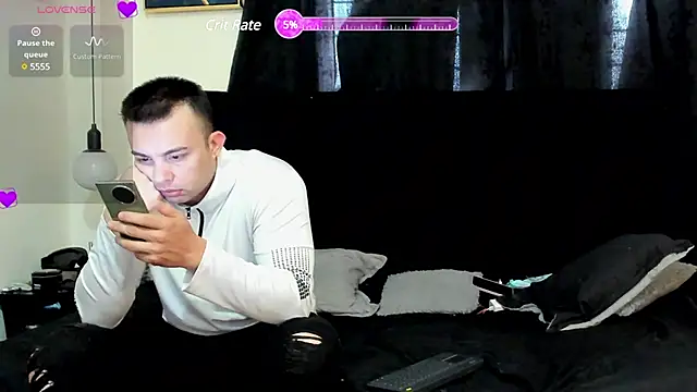 Snapshot of lissandthor13 chatting on January 21, 2025, 3:43 pm lissandthor13 online show from January 21, 2025, 3:43 pm