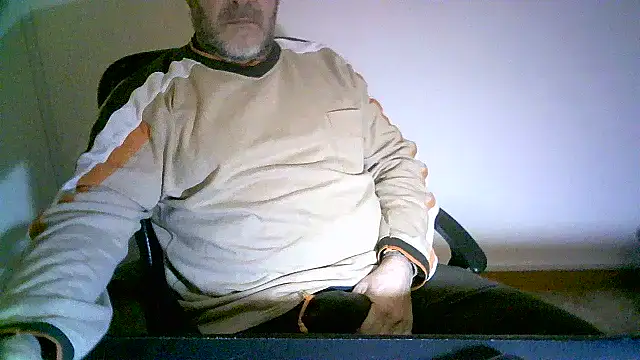 Snapshot of Greek_Passion chatting on January 14, 2026, 3:50 pm Greek Passion online show from January 14, 2026, 3:50 pm