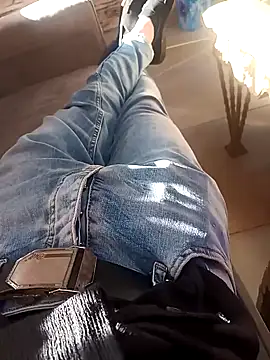 Snapshot of hotdickhow chatting on January 24, 2025, 11:37 am hotdickhow online show from January 24, 2025, 11:37 am