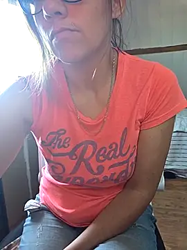 Lina lou4 online show from September 29, 2025, 3:17 pm