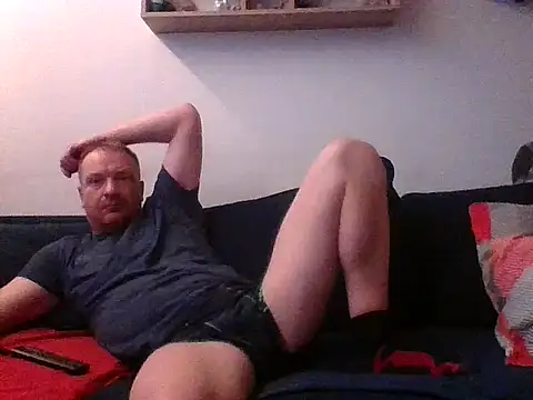 Snapshot of 82liska chatting on February 12, 2026, 2:56 pm 82liska online show from February 12, 2026, 2:56 pm