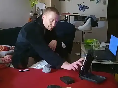 Snapshot of 82liska chatting on February 20, 2026, 11:05 pm 82liska online show from February 20, 2026, 11:05 pm